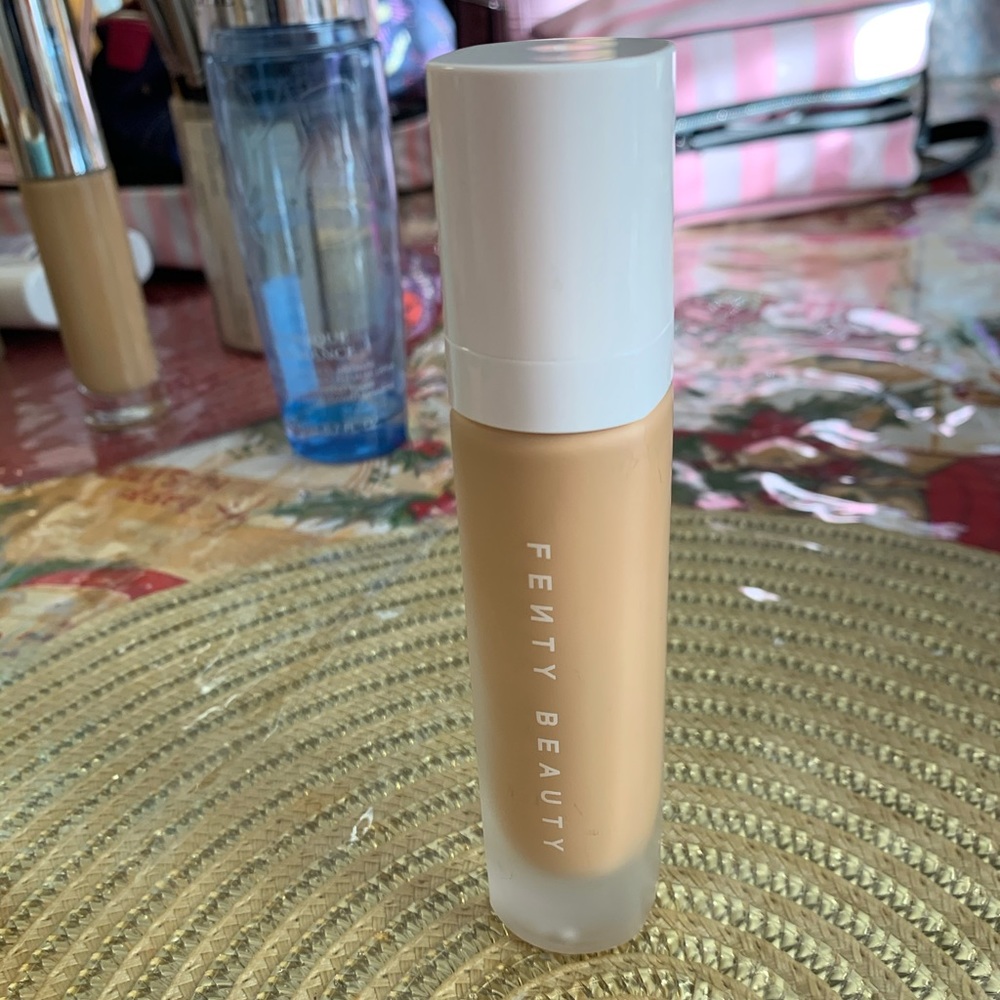 🔥Fenty beauty foundation!! 🔥